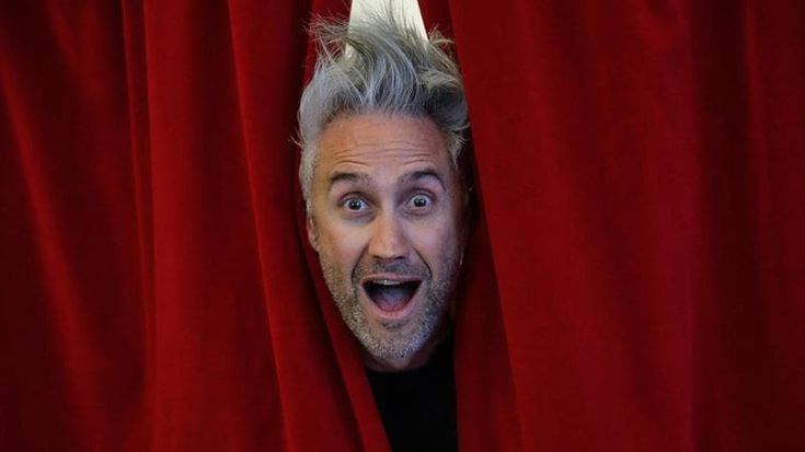 Al Teatro Cartiere Carrara lezione di fisica con Schettini, il prof “influencer”