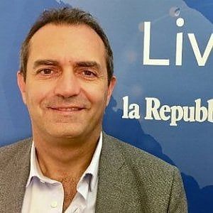 De Magistris in diretta, mandate foto e video per segnalare disagi e soluzioni