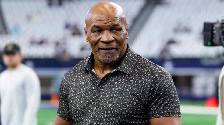 A Trump l’endorsement di Mike Tyson. La lunga storia d’amore tra il candidato repubblicano e la boxe