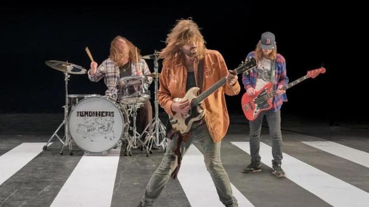 Evan Dando con i Lemoheads allo Spazio 211, show teatrale del rapper Mr. Rain al Colosseo