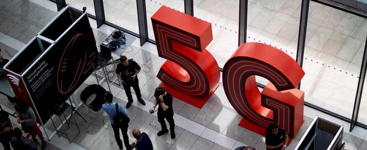 Auto connesse, la Ue boccia l'uso del Wifi