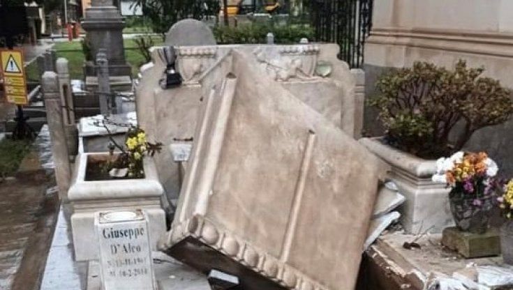 Maltempo, cimitero di Palermo chiuso per motivi di sicurezza