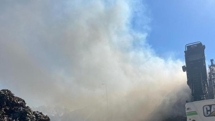 Rogo di ecoballe: dopo 10 anni resta ancora un milione di tonnellate da smaltire
