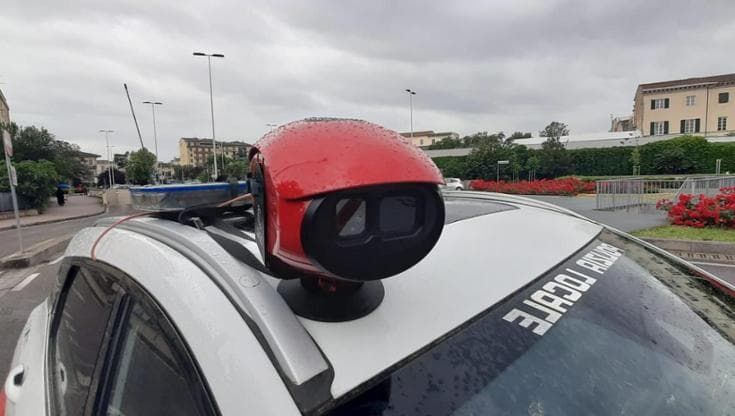 Un “occhio rosso” in città, contro i furbetti della sosta scende in strada Guardium