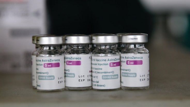 Dissequestrato lotto di vaccini AstraZeneca, era stato bloccato dopo una morte sospetta