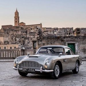 Auto, la rivincita del grigio: ecco la top ten italiana dei colori 