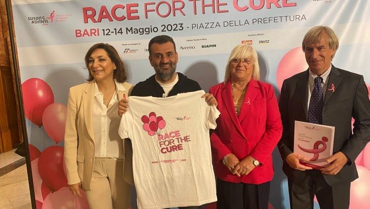 A Bari è il giorno della Race for the Cure, la corsa per la vita: "La prevenzione è la miglior chance per la lotta al tumore"