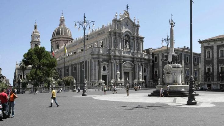 Catania, la partita dell’aeroporto e la rete di Sant’Egidio: ecco chi comanda sotto l’Etna