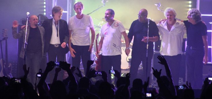 Dire Straits Legend, John Illsley: <br />"Il nostro concerto celebra 30 anni di rock"