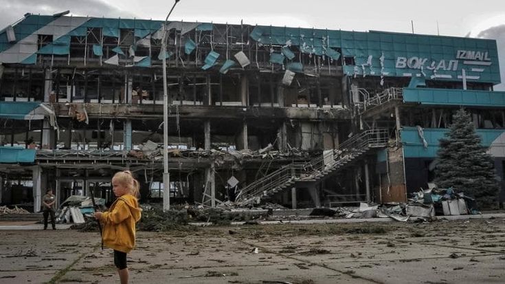 A Izmail tra le macerie del porto fluviale: così la Russia blocca l’altra strada del grano