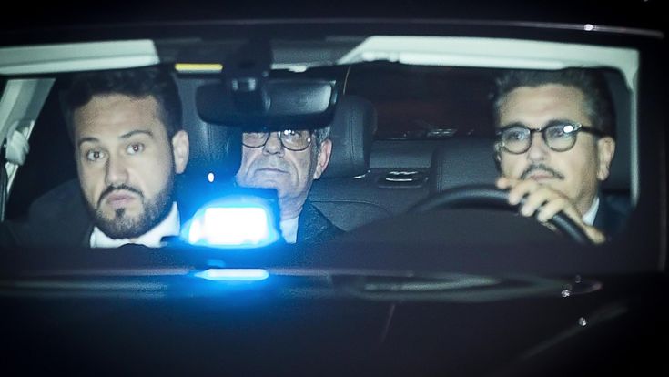 Manovra, sfida alla Ue: “Ma il debito scenderà con le privatizzazioni”