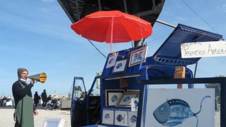 Il pittore-pescivendolo: "Io, artista sui generis grazie alla pandemia"
