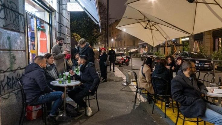 Movida in via Melzo, il bar Picchio vince ricorso: “Tanti locali, non chiaro di chi siano i clienti”