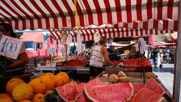 I mercati a Torino cambiano orario, a settembre si apre al pomeriggio