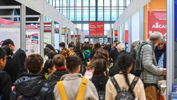 Più libri più liberi, gli editori oscurano gli stand per protestare contro la casa editrice nazifascista