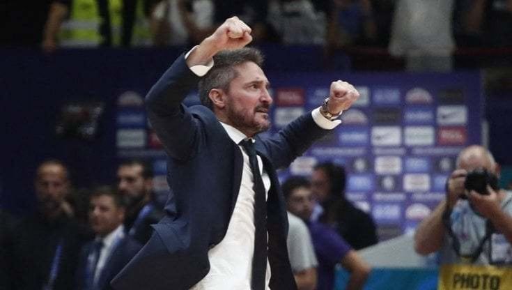 Basket, Pozzecco tra Nazionale e la sirena Panathinaikos: "La nascita di mia figlia mi ha fatto capire il valore della maglia azzurra"