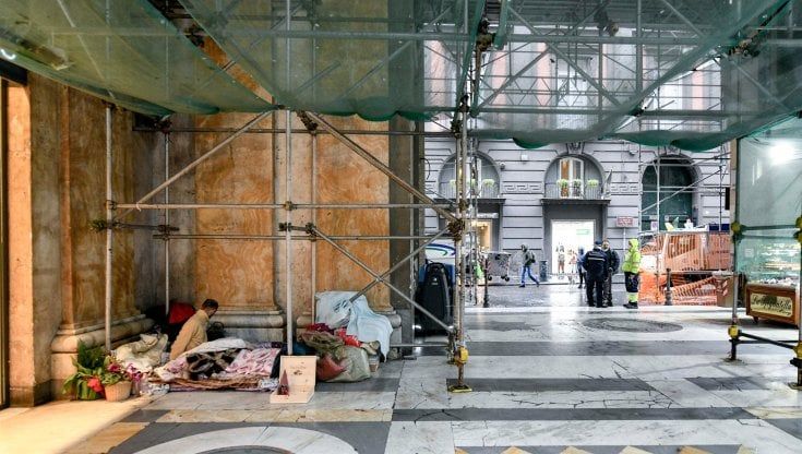Galleria Umberto I, spese per la vigilanza notturna: condomìni verso il sì