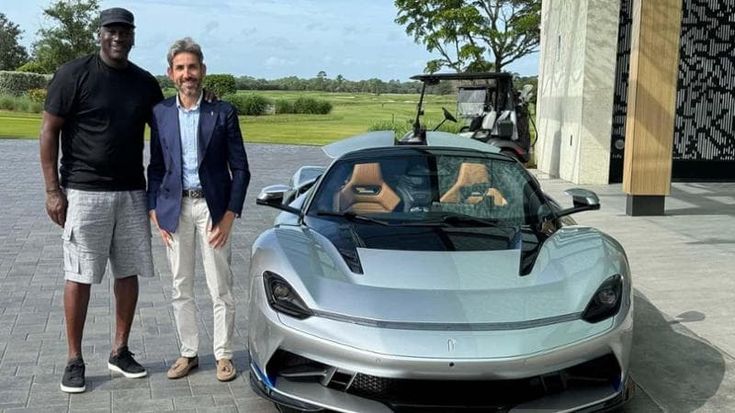 Michael Jordan, 3 milioni per una hypercar elettrica unica