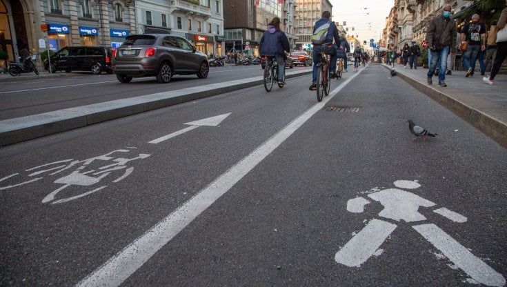 Mobilità a Milano, il bike sharing cresce ancora: pronte 5mila nuove bici a pedalata assistita 