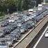 Traffico, giornate da bollino nero. Weekend di pioggia e vento da Nord a Sud