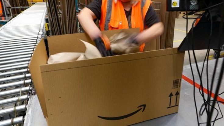 Amazon sfiora i 4mila posti di lavoro in Piemonte: “Dagli stabilimenti benefici per tutti”