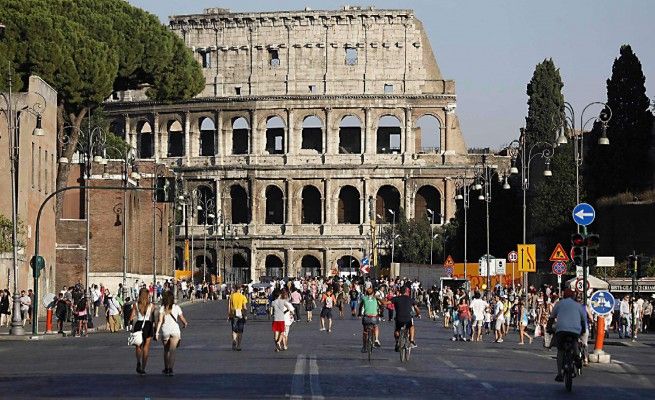 A piedi o in bicicletta per la citt&agrave;<br />fra ville storiche, orti e parchi