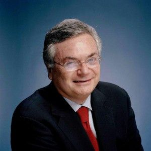 Mois&eacute;s Na&iacute;m: "Il socialismo del petrolio &egrave; alla bancarotta"