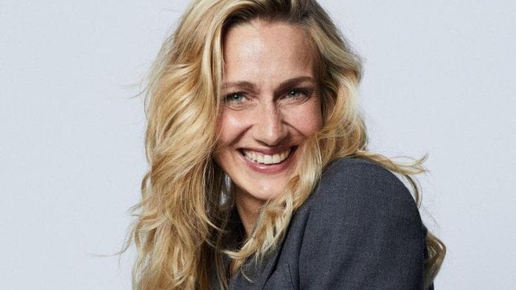 Sara Drago: “Tra forza e fragilità ho fatto pace con il corpo. Call My agent? Bello e tosto”