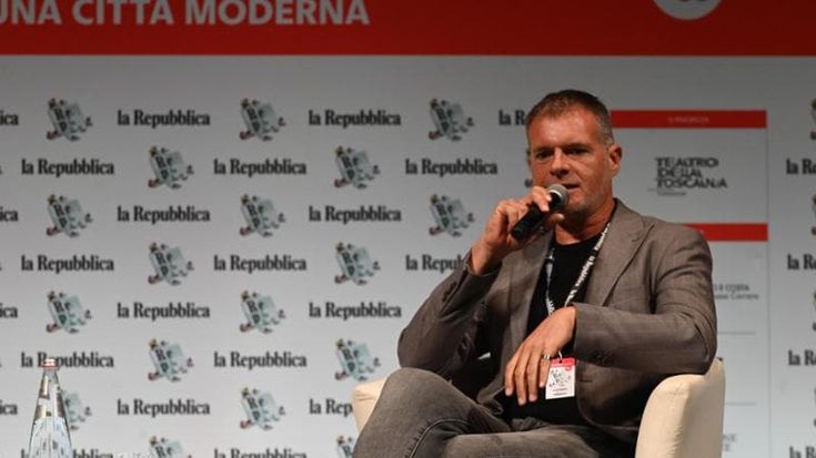 Repubblica Insieme, Massini: “L’uomo è l’unità di misura di tutto e l’IA lo mette a rischio”