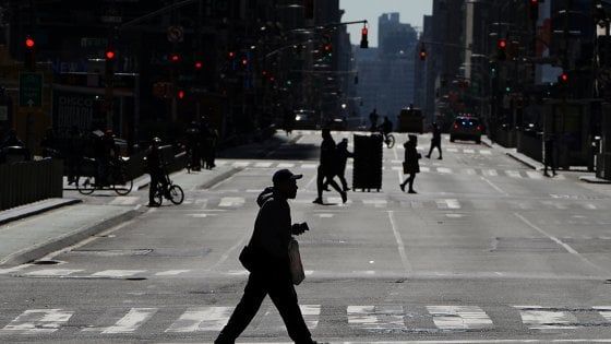 Coronavirus, Usa primi al mondo per contagi: 81.321, superata l'Italia. Trump chiama Xi: "Collaboriamo"