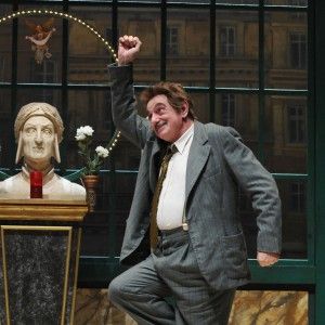 La comicit&agrave; di Eduardo de Filippo al teatro Quirino. E i Quintorigo al Circolo degli Artisti