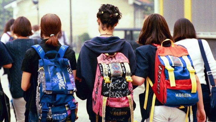 Covid e scuola, prosegue il calo dei contagi a Parma. Dimezzate le quarantene