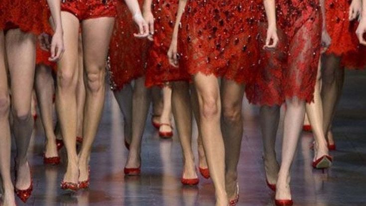 Nelle ginocchia un po' di eros e il nostro "rimosso" 