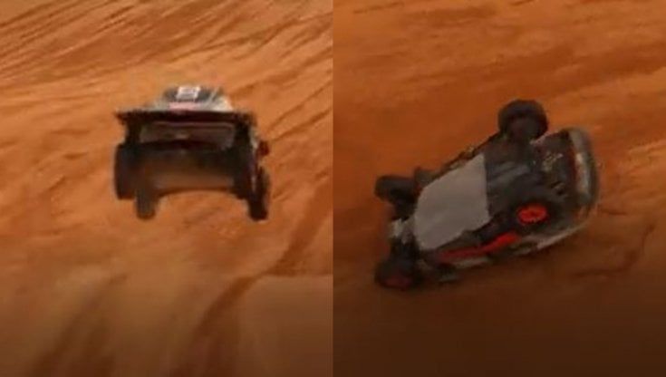 Dakar, paura per Carlos Sainz: l'auto si ribalta, lui rifiuta l'ospedale e cerca di proseguire