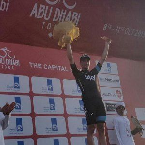 Ciclismo, Abu Dhabi parta ancora italiano: Viviani batte Sagan ed è il nuovo leader 