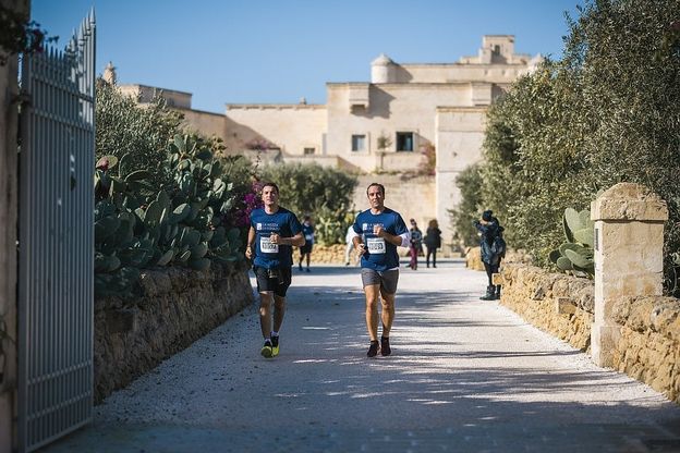 Borgo Egnazia, mille in corsa per la Mezza maratona solidale