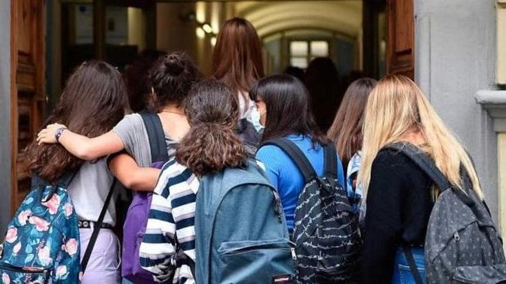 Lavagne in cambio della spesa, gite ai reparti corse. La scuola assediata dalle proposte aziendali