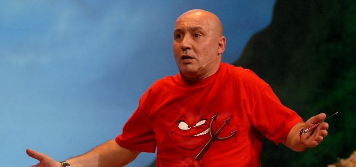 Maurizio Battista presenta 'Battistology': "Mi interessa capire in che Italia viviamo"