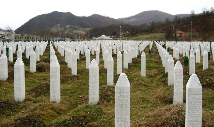 Ado Hasanovic: "Srebrenica, avevo 7 anni, così mio padre mi salvò la vita"