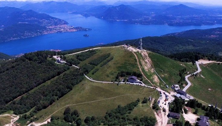Mottarone, una maxi-funivia tra lago Maggiore e lago d'Orta: l'ipotesi più ambiziosa per sostituire l'impianto della tragedia