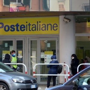 Mascherine dalla Cina, per i liguri obbligatorie nei luoghi pubblici