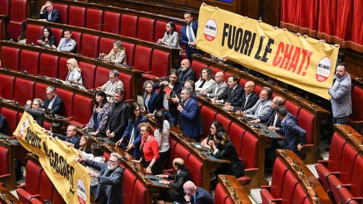 Chat Delmastro-Caroccia, verso il no alla diffusione
