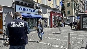 Parcheggiatori e ambulanti,<br />maxiblitz dei vigili urbani