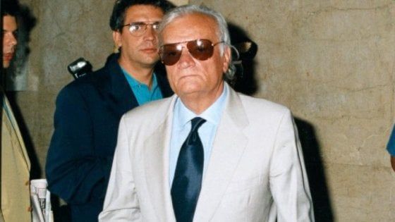 Mafia, il giornalista Saverio Lodato accusa Bruno Contrada: "Falcone mi fece il suo nome"