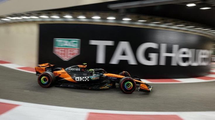 Norris davanti a tutti nelle libere ad Abu Dhabi, Verstappen 2°, Piastri solo 11°