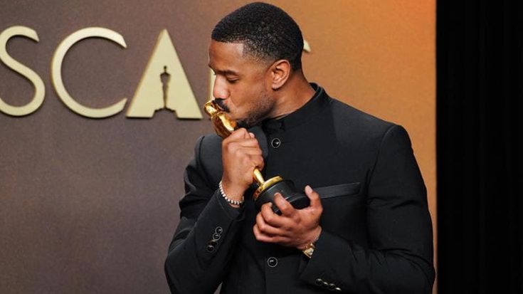 Michael B. Jordan vince l’Oscar e batte Chalamet e DiCaprio