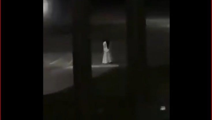Halloween, vestito come un samurai colpisce con una spada: 2 morti e 5 feriti in Canada