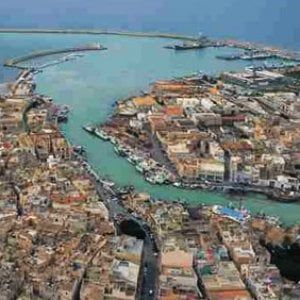 Mazara del Vallo, "basta schiamazzi": prete e fratello aggrediti dal branco