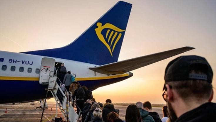 Ryanair si allarga in regione, nuovi voli a Parma, Forlì e Rimini. Ma Bologna chiede garanzie