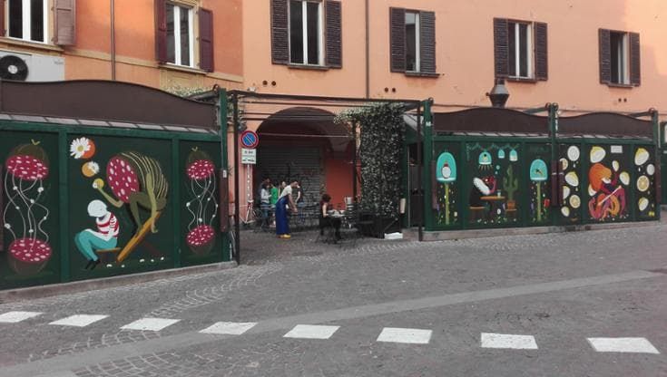 Il riscatto dei mercati rionali a Bologna, un bando per difenderli. “Presidi di socialità”